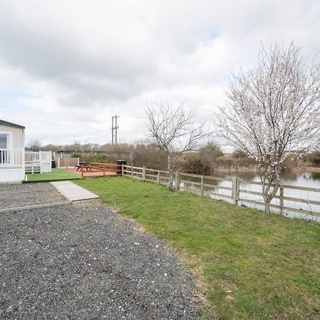 Hallcroft Fishery And Holiday Park Retford Exterior foto